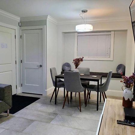 New Urban Modern Main Street House Villa Vancouver Dış mekan fotoğraf