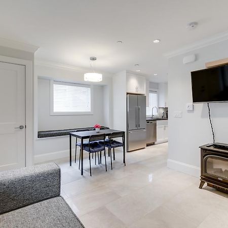 New Urban Modern Main Street House Villa Vancouver Dış mekan fotoğraf