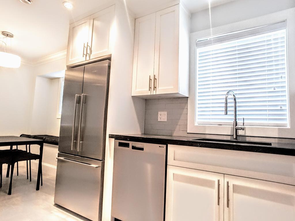 New Urban Modern Main Street House Villa Vancouver Dış mekan fotoğraf