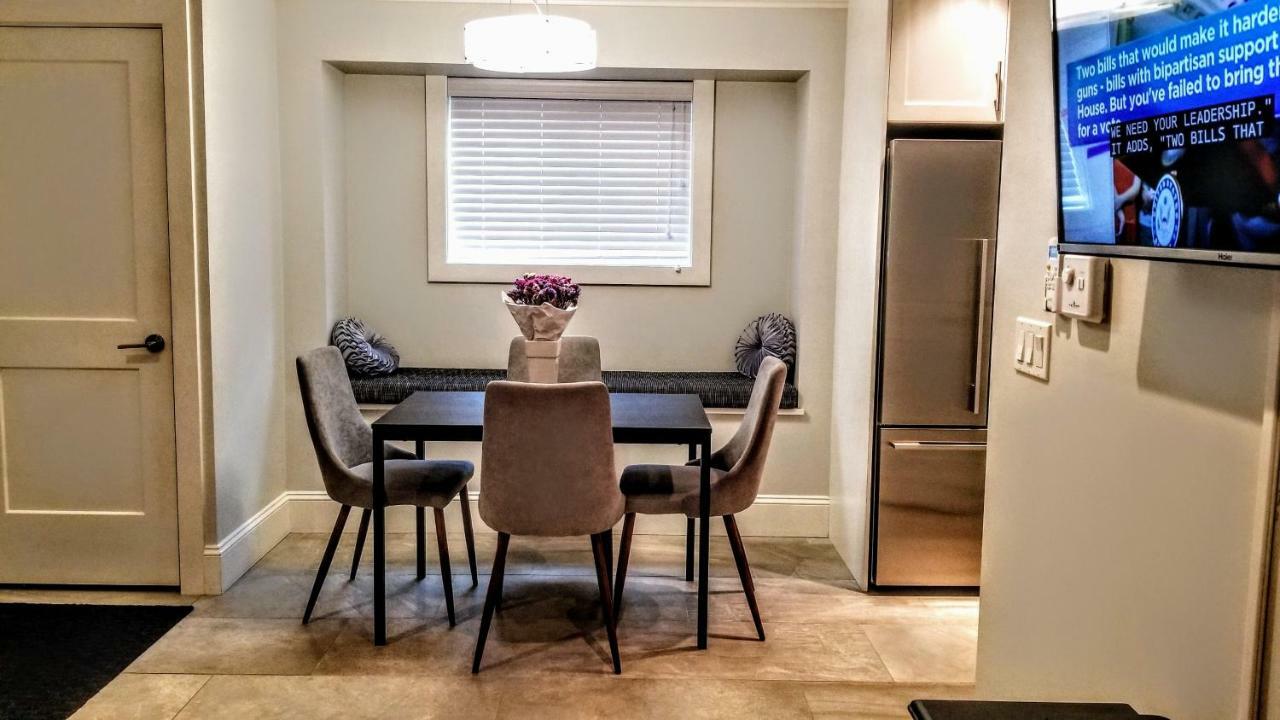 New Urban Modern Main Street House Villa Vancouver Dış mekan fotoğraf